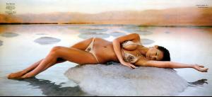 Bar_Refaeli_08080012.jpg