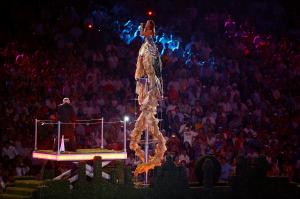 87498_Celebutopia_Leona_Lewis_performs_during_the_Closing_Ceremony_for_the_Beijing_2008_Olympic_Games_27_122_233lo.jpg