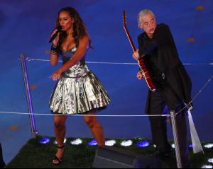 87393_Celebutopia_Leona_Lewis_performs_during_the_Closing_Ceremony_for_the_Beijing_2008_Olympic_Games_20_122_232lo.jpg