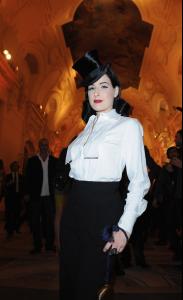 26860_Celebutopia_Dita_Von_Teese_Patrick_Dermachelier4s_exhibition_Party_in_Paris_04_122_205lo.jpg