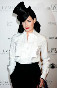 91383_Celebutopia_Dita_von_Teese_arrives_at_the_Patrick_Demarchelier63s_exhibition_Party_05_122_1049lo.jpg