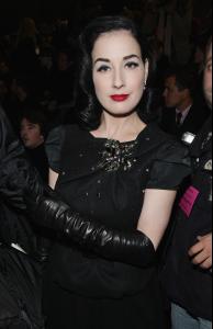 39158_Celebutopia_Dita_Von_Teese_Louis_Vuitton_show_Front_Row_03_122_6lo.jpg