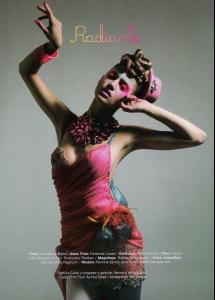 19724_catalogue_dec07_radiante_romina_senesi_01_122_802lo.jpg