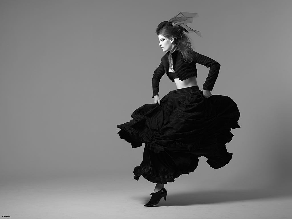 Dance BW