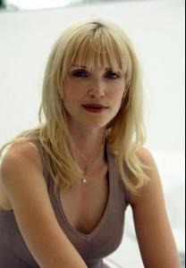 nadja___shareapic997.jpg
