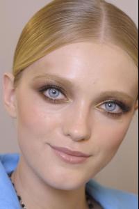 vlada_versace_ss_09_bs2.jpg