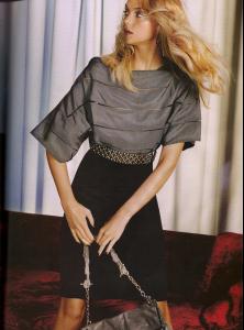 heather_Vogue_ESP_November_2008_tfs__clo4.jpg