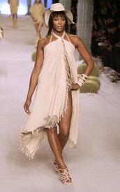 naomi_campbell_hermes_paris_01.jpg