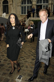 Salma_Hayek_Fran2ois-Henri_Pinault_Fashion_Week_09.jpg