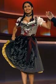 Salma_Hayek-Wetten_Dass_Show_35.jpg