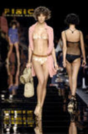 th_Fisico_Milan-SS07-Fashion_Show-041-of-237.jpg