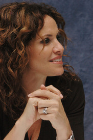 AmyBrenneman-YoramKahanaPortraits7.jpg