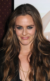 Preppie_-_Alicia_Silverstone_hosts_THE_KIND_DIET_book_launch_-_October_8_2009_0237.jpg