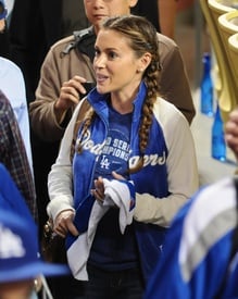 Preppie_-_Alyssa_Milano_at_Game_1_of_the_Dodgers_Vs._Phillies_-_October_15_2009_5.jpg