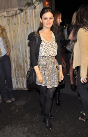 Preppie_-_Rachel_Bilson_at_the_Fall_2009_Denim_Tour_with_Lucky_Magazine_-_October_20_2009_3101.jpg