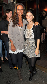 Preppie_-_Rachel_Bilson_at_the_Fall_2009_Denim_Tour_with_Lucky_Magazine_-_October_20_2009_564.jpg
