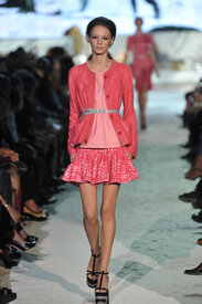 tyJustCavalliSpringSummer2009WomensRunwayPictures230_jpg.jpg