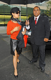 Salma_Hayek_at_her_hotel_in_NYC_16.jpg