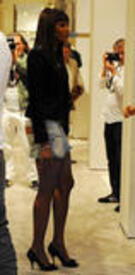 th_Naomi_Campbell_is_seen_shopping_in_Milan_Italy_01.jpg