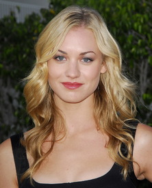 Yvonne_Strahovski_003.jpg