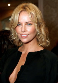 Charlize_Theron_012.jpg