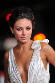 Mila_Kunis_001.jpg