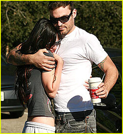 megan-fox-brian-austin-green-cuddly.jpg