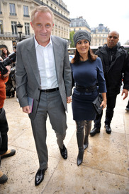 Salma Hayek Stella McCartney SpringSummer 2011 Show in Paris_04.jpg