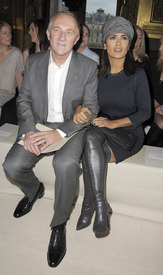 Salma Hayek Stella McCartney SpringSummer 2011 Show in Paris_21.jpg