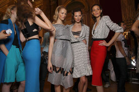 Roland_Mouret_Spring_2012_Backstage_HUSEQTIVBE9x.jpg