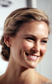 4948_bar-refaeli-100511-12.jpg