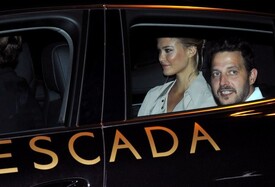 Bar_Refaeli_Tops_Loose_Blouse_OU7-_HRU3w_GOl.jpg