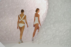 783055395_Chanel_SpringSummer_248_122_228lo.jpg