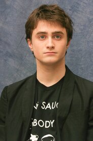 71267_Celebutopia-Daniel_Radcliffe-Munawar_Hosain_portraits-17_122_1lo.jpg