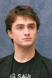 71935_Celebutopia-Daniel_Radcliffe-Munawar_Hosain_portraits-25_122_572lo.jpg