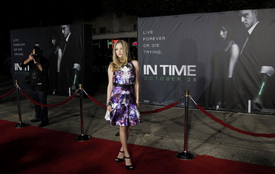 Seyfried_Amanda_InTime_GC_CelebUtopia_002.jpg