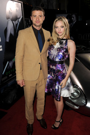 amanda_seyfried_in_time_premiere_148.jpg