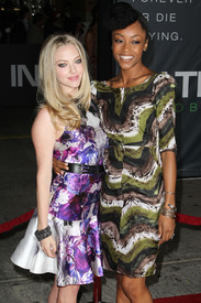 amanda_seyfried_in_time_premiere_168.jpg