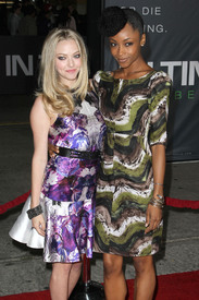 amanda_seyfried_in_time_premiere_171.jpg