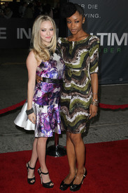 amanda_seyfried_in_time_premiere_179.jpg