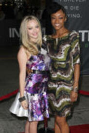 th_amanda_seyfried_in_time_premiere_169.jpg