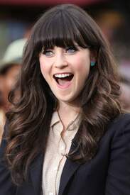 Zooey Deschanel Conducts an Interview at The Grove on October 4, 20110000000013.jpg
