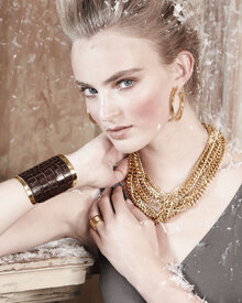 Neiman_Marcus_The_Christmas_Book_2011_9.jpg