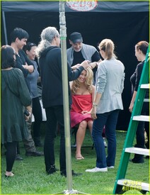 bar_refaeli_escada_campaign_26.jpg
