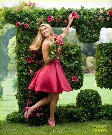 bar_refaeli_escada_campaign_17.jpg