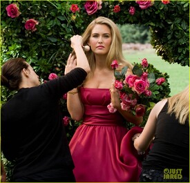 bar_refaeli_escada_campaign_04.jpg