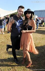 575439_jameela_jamil_et_jeff_leach_prennent_la_637x0_3.jpg