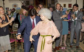 8930_cayetana-de-alba-bailando-con-fran-rivera-para-celebrar-su-boda.jpg
