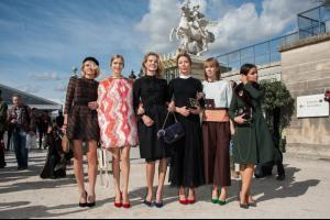 Natalia+Vodianova+Valentino+Arrivals+Paris+qh5ldwfKLCol.jpg
