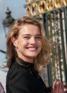 Natalia+Vodianova+Valentino+Arrivals+Paris+kflKx9CTUfWl.jpg